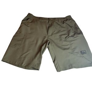 Fintech Men's Khaki Cargo Shorts Size L